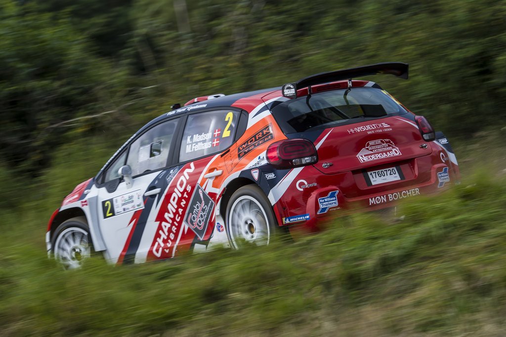 Kenneth Madsen og Mette Felthaus kan i weekenden sikre sig guldet i Dansk Super Rally
(Foto: Jokum Tord Larsen)